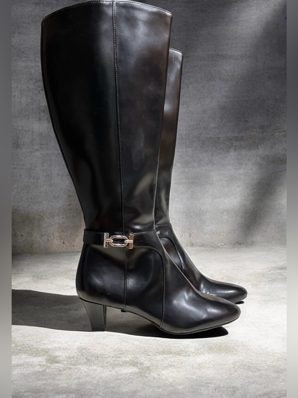 G.H. Bass & Co. Caroline Heeled Riding Boots.  Women’s 8.5